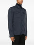 chaqueta con placa de logotipo